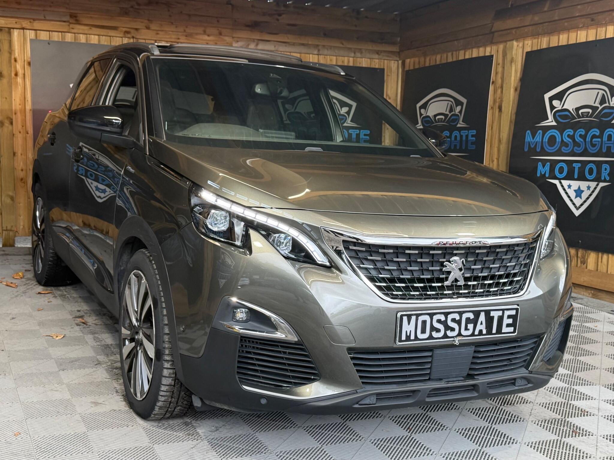 Peugeot 3008 view 3
