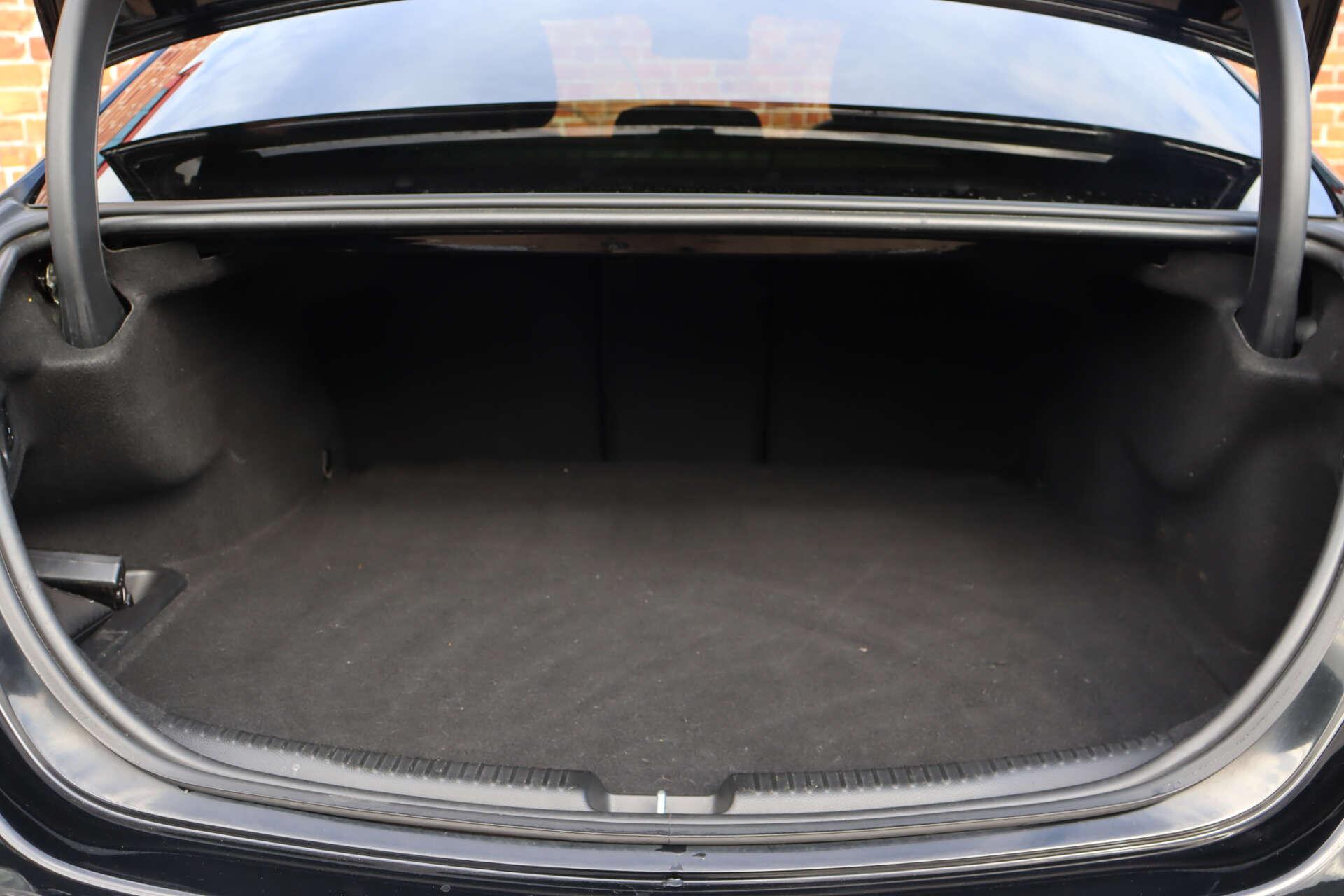 Mercedes-Benz C Class view 43