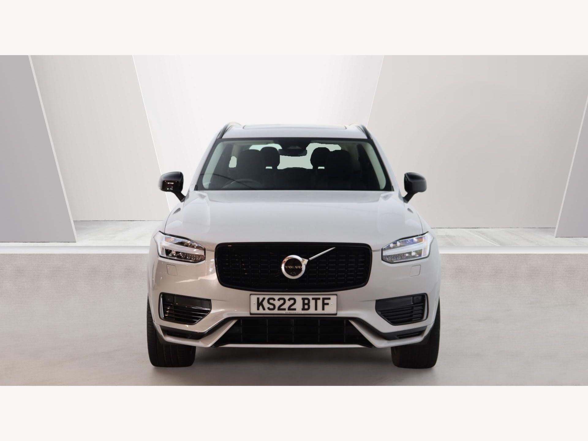 Volvo XC90 view 11