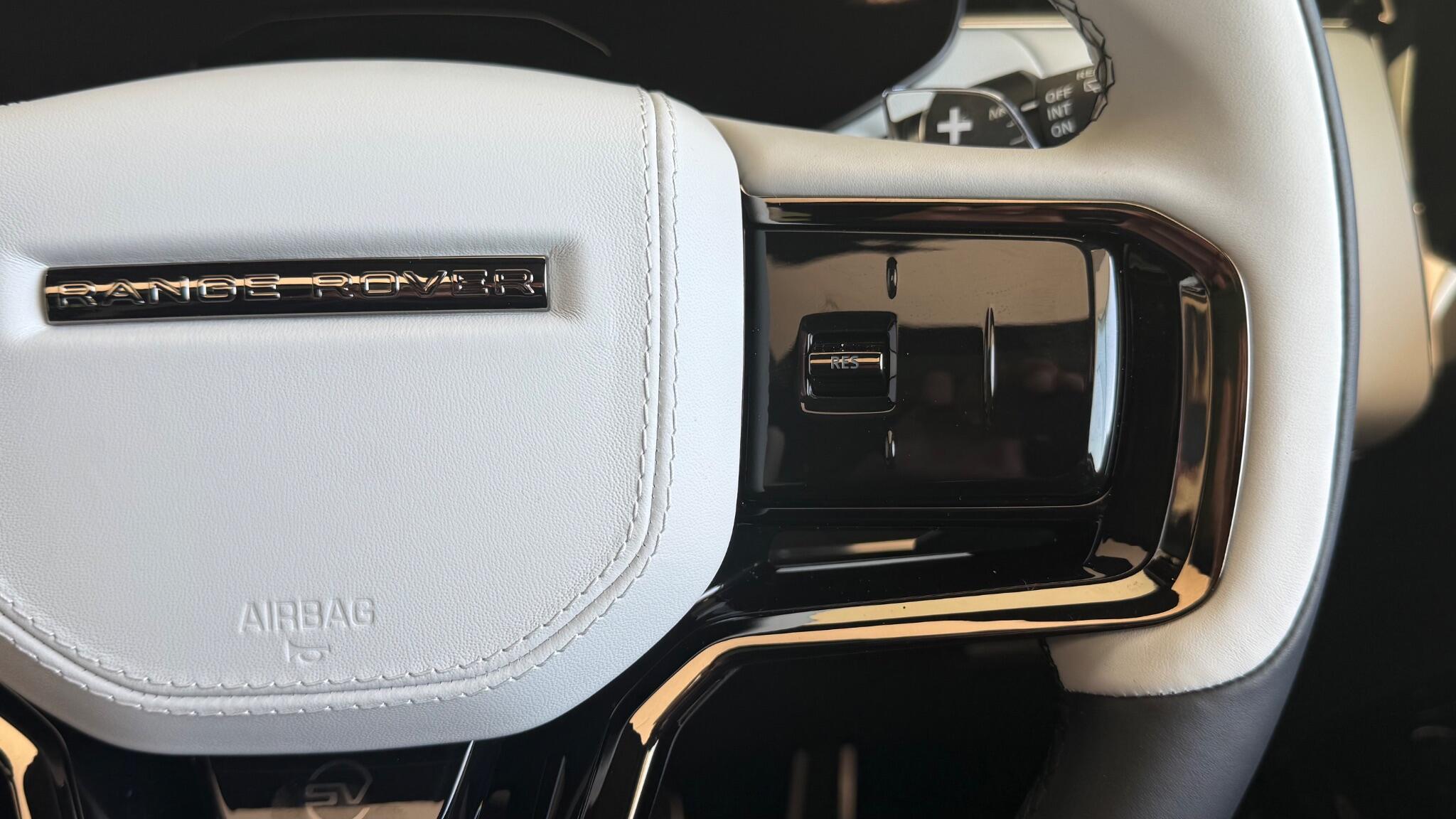 Land Rover Range Rover Sport view 22