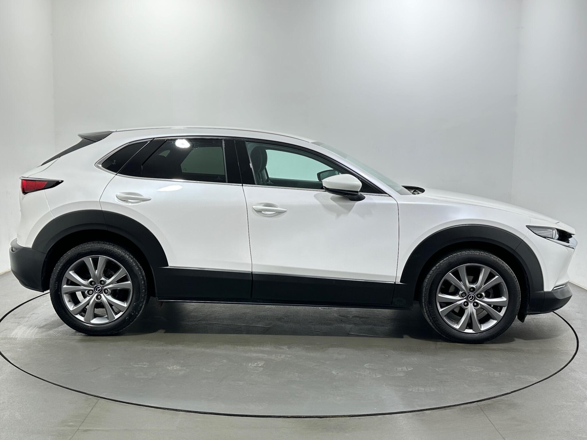 Mazda CX-30 view 9