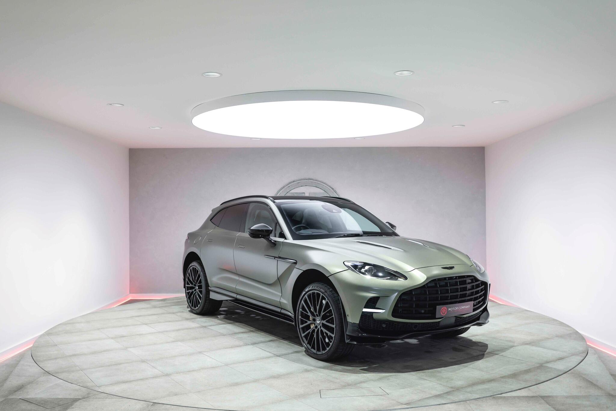 Aston Martin DBX view 15