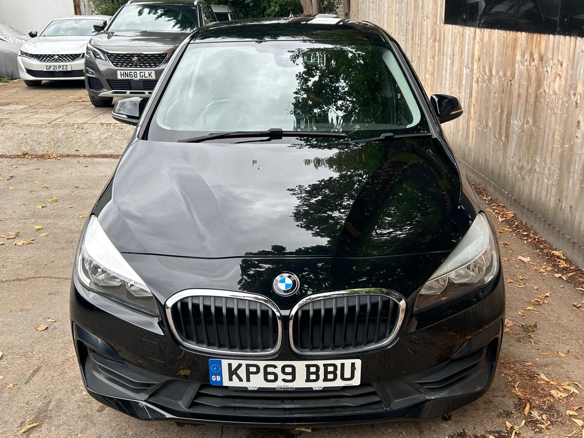 BMW 2 Series view 22