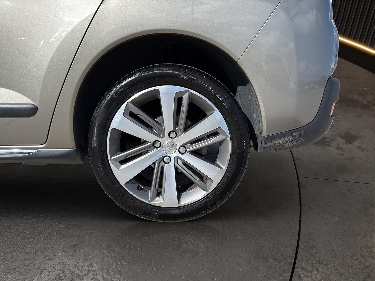 Peugeot 3008 view 24