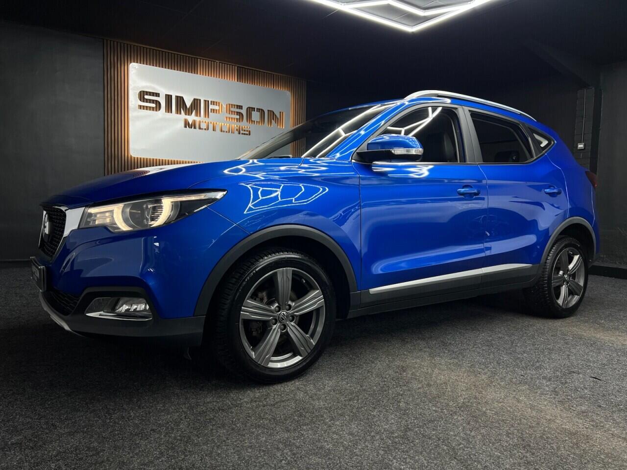 MG ZS view 3