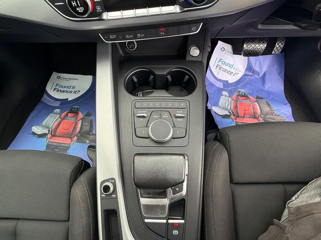 Audi A4 view 30