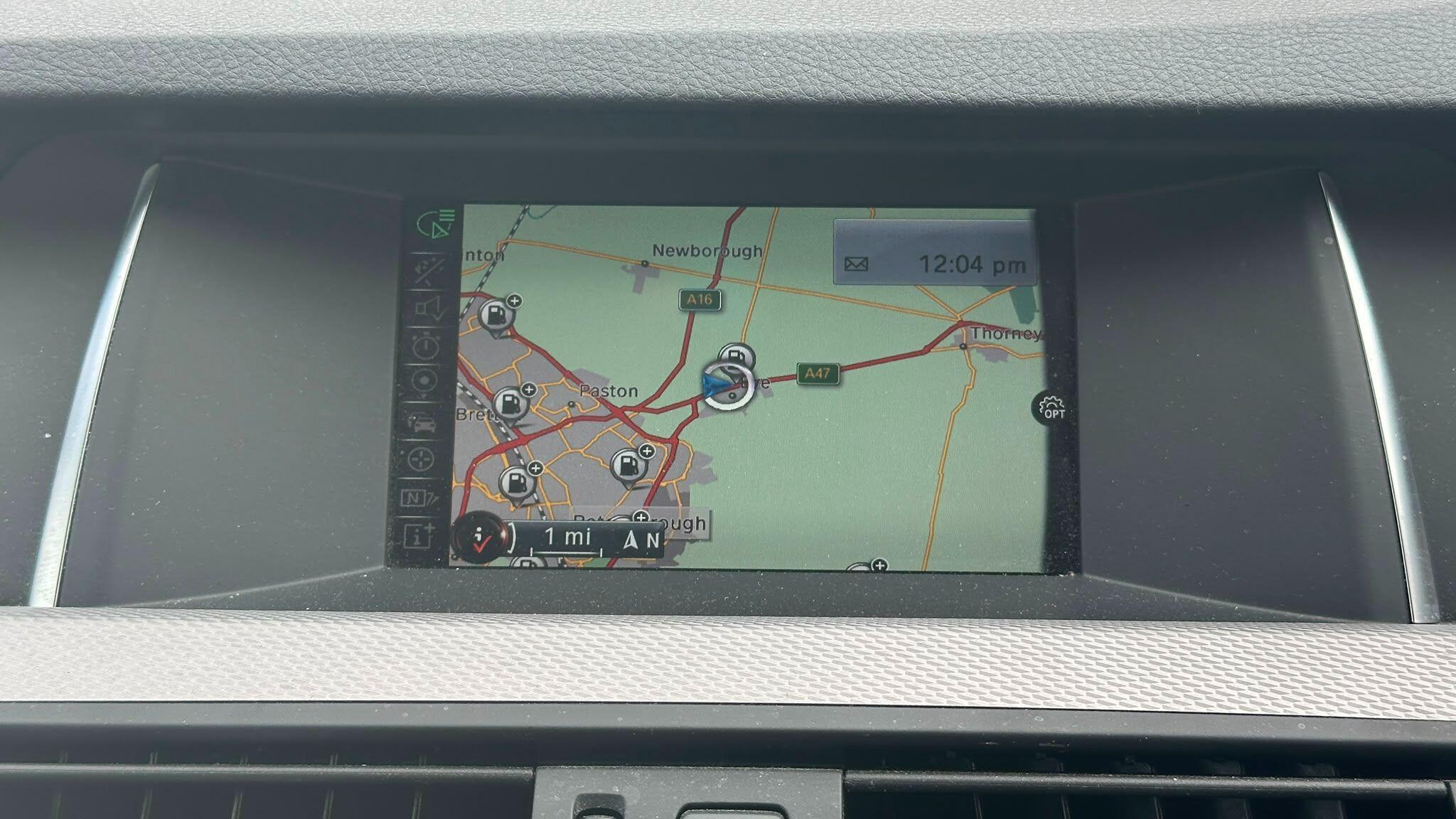 BMW 5 Series view 13