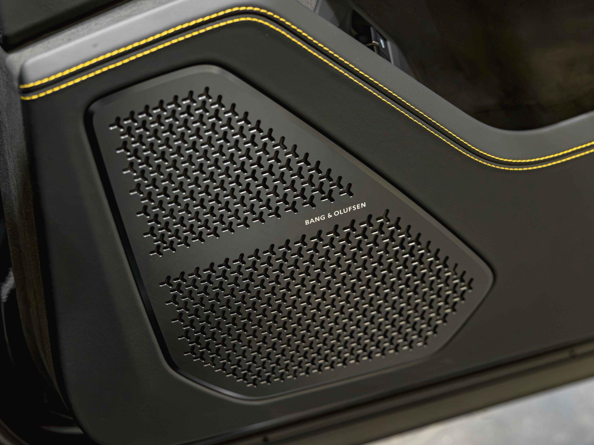 Lamborghini Urus view 28