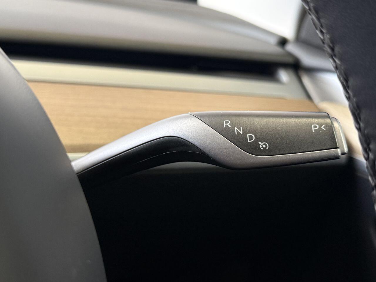 Tesla Model Y view 41