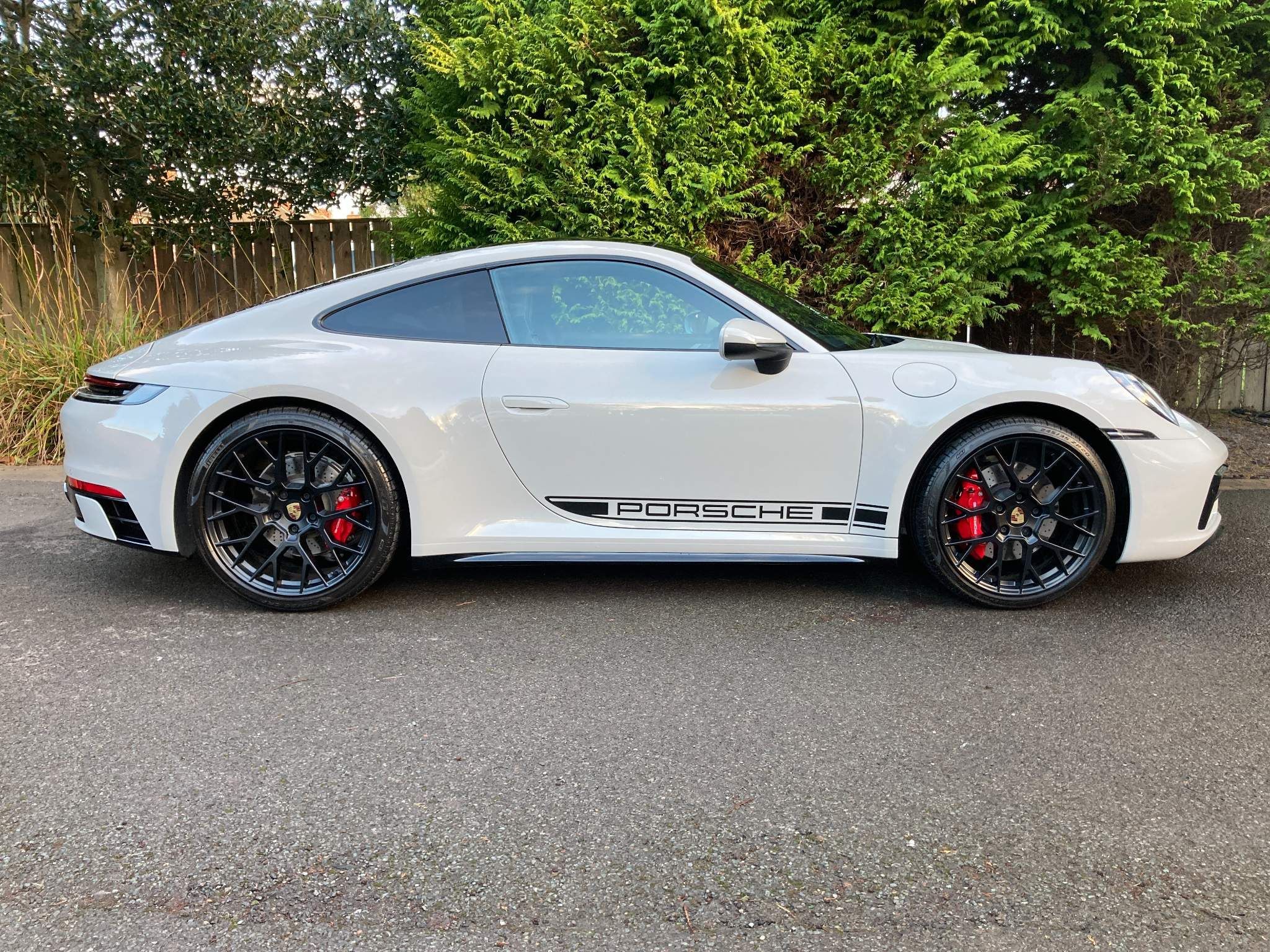 Porsche 911 view 22
