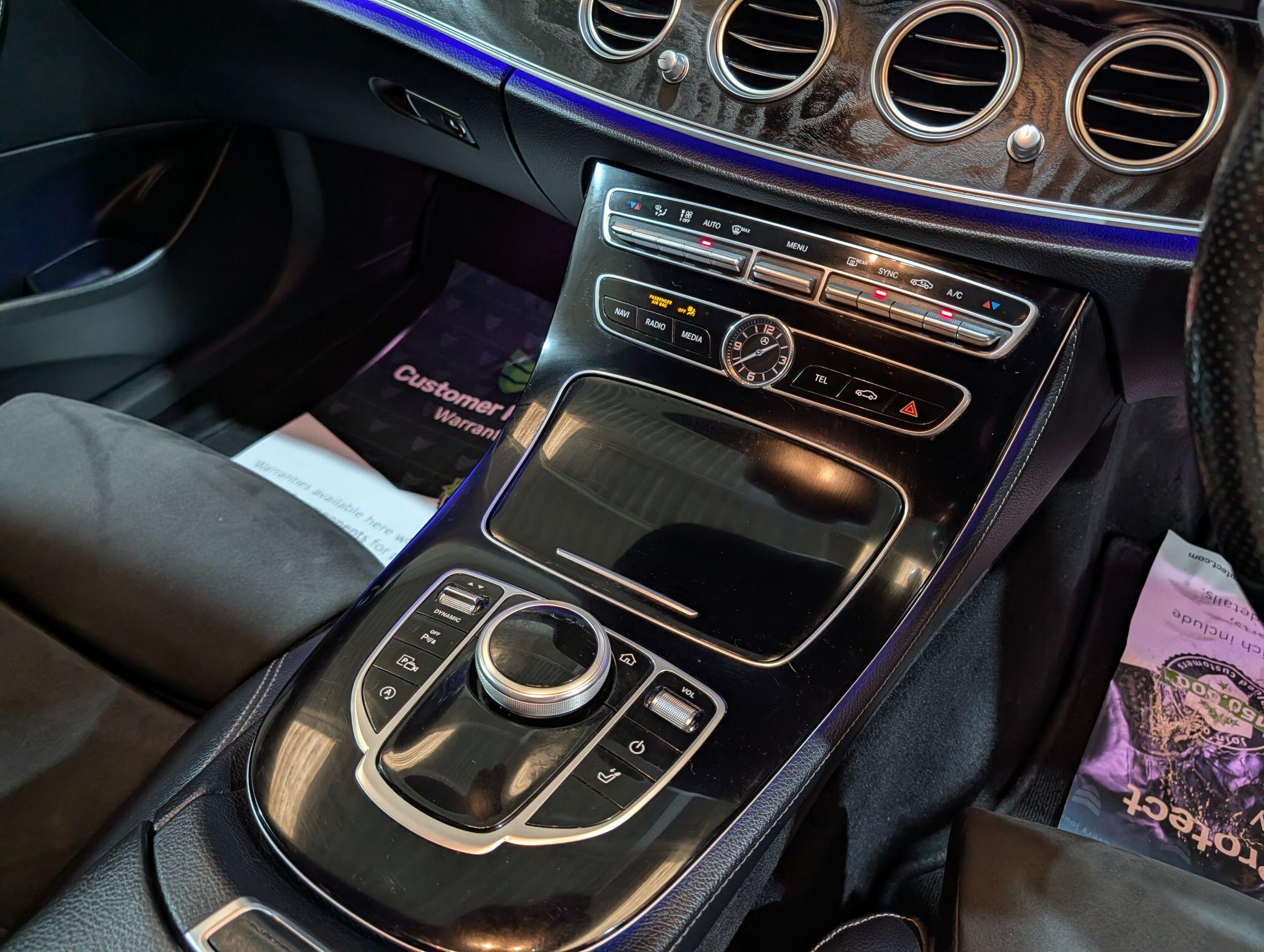 Mercedes-Benz E-Class view 18