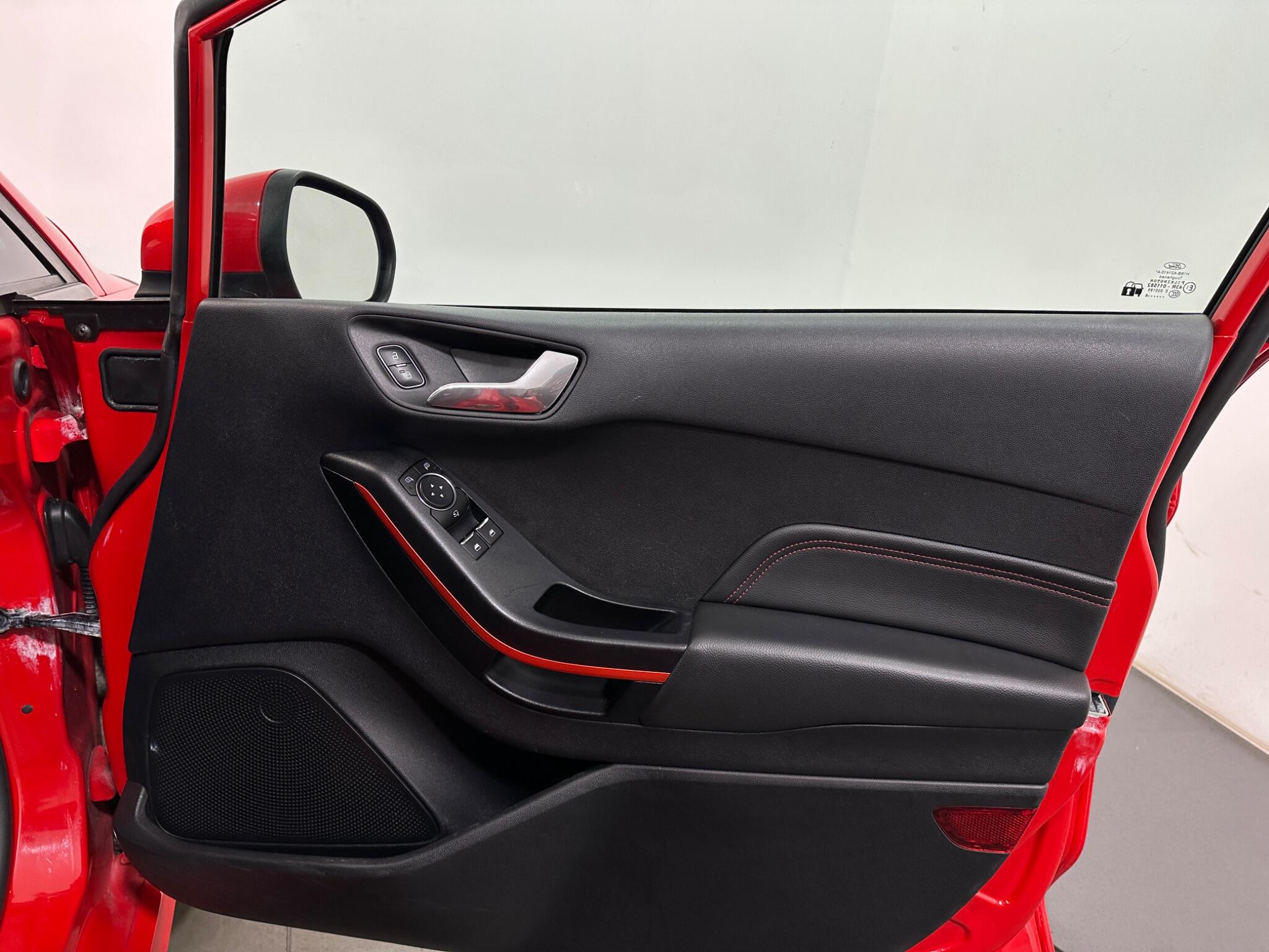 Ford Fiesta view 33