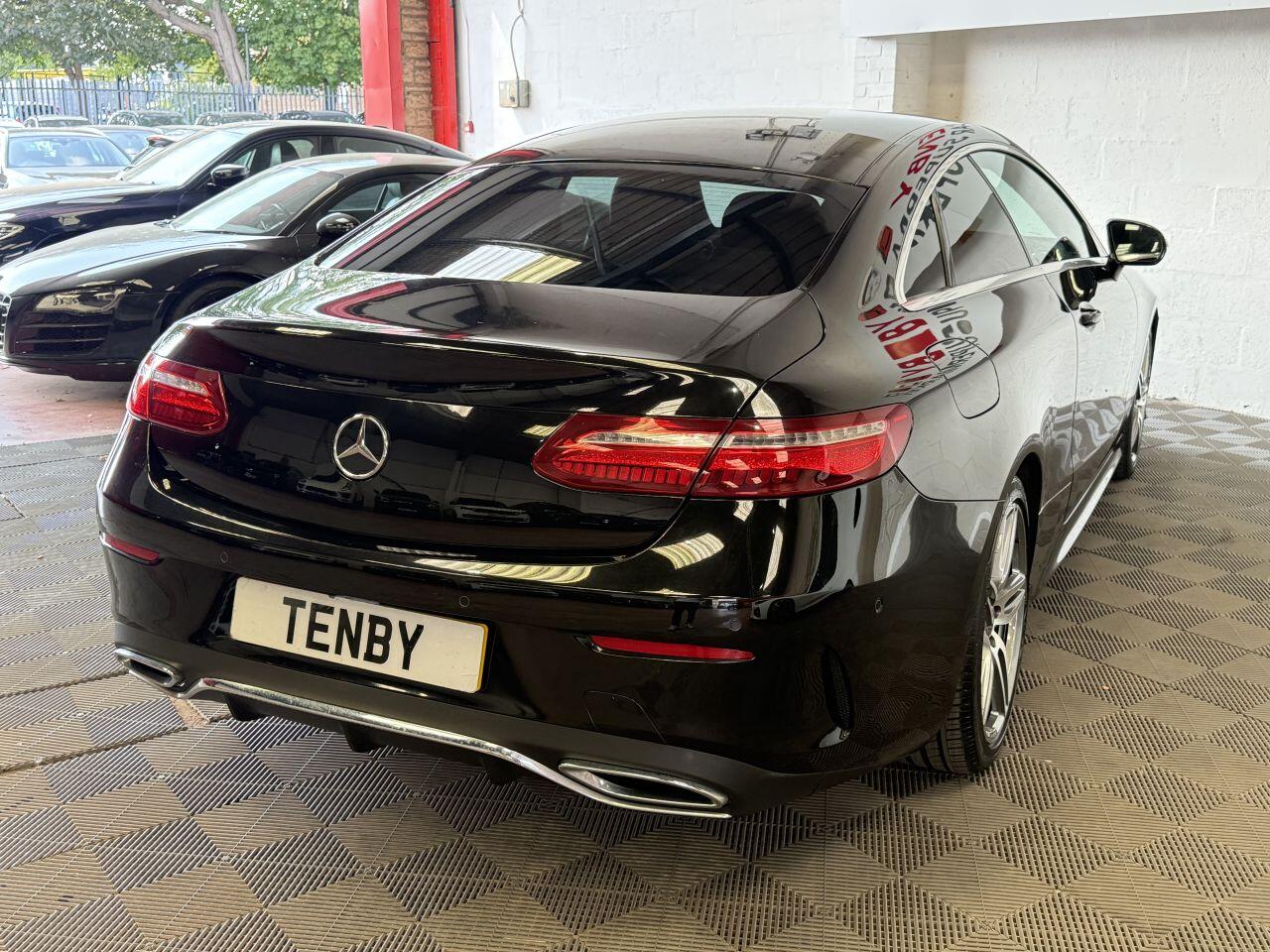 Mercedes-Benz E Class view 10