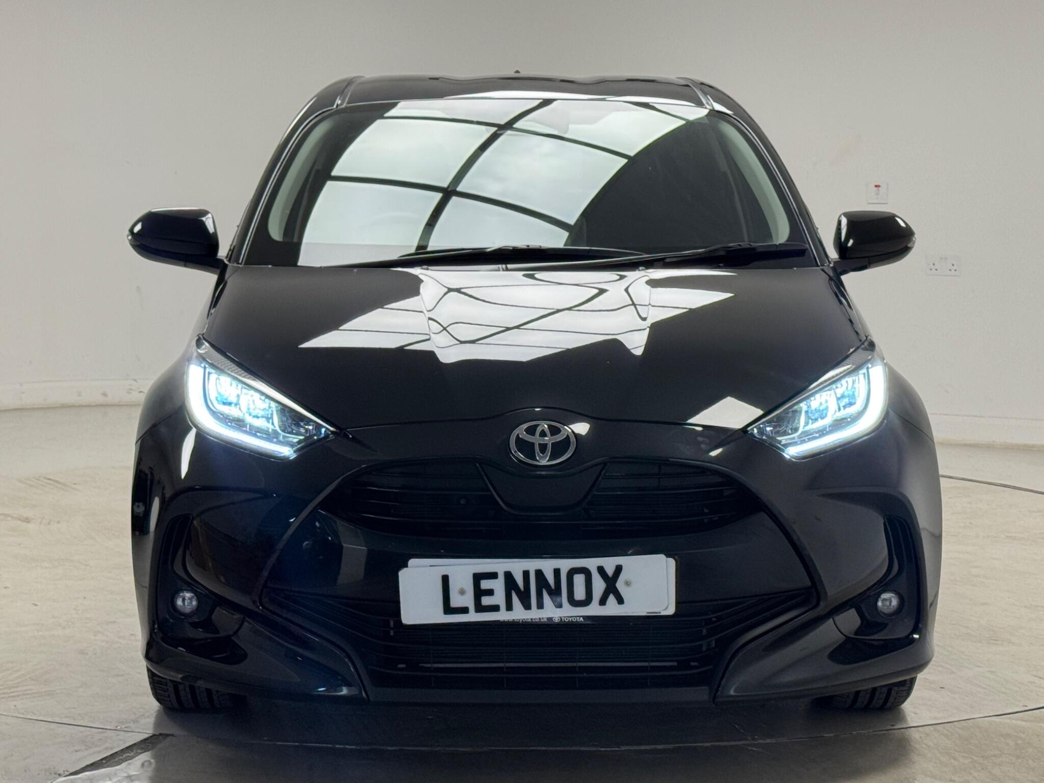 Toyota Yaris view 2