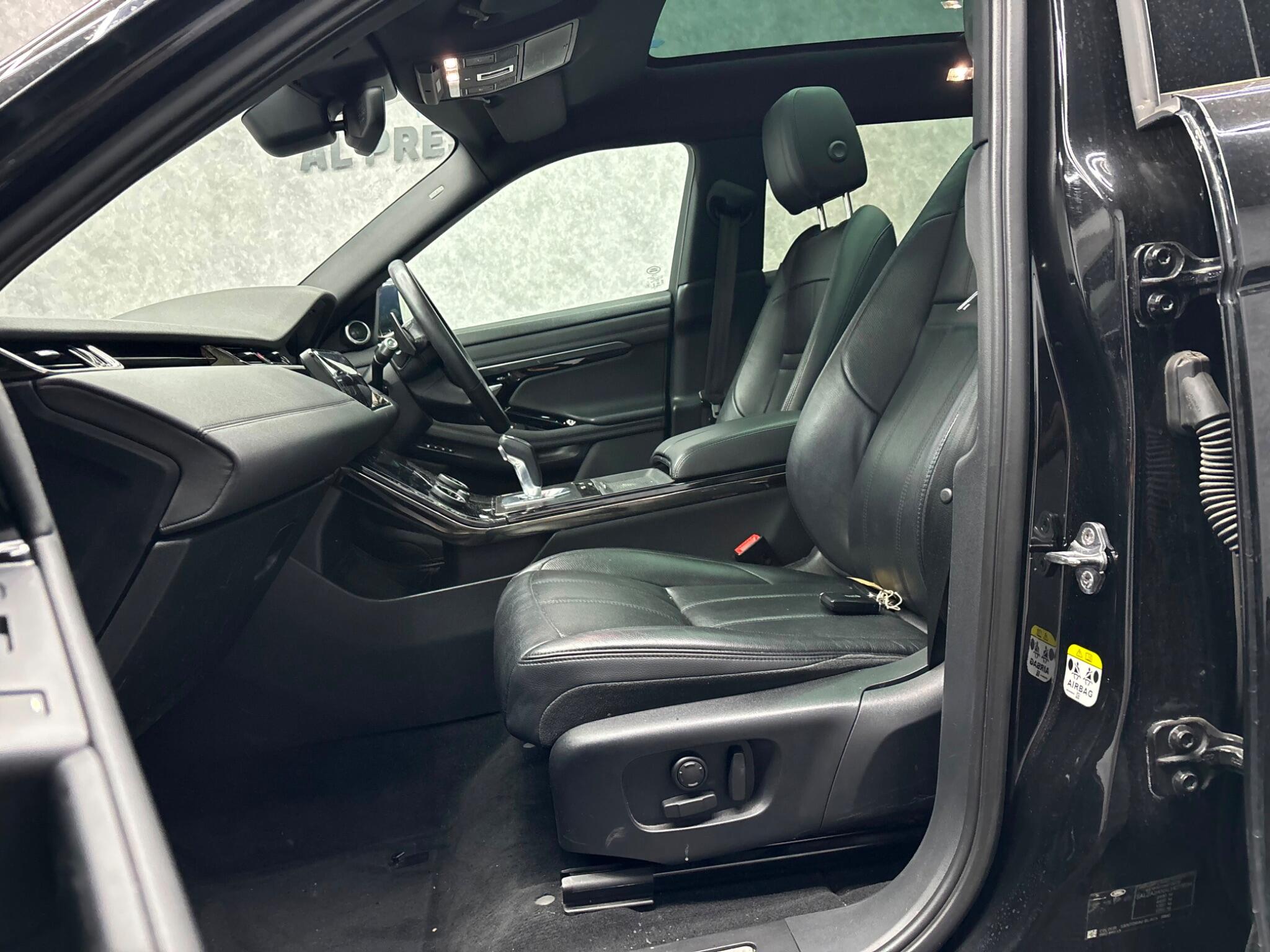 Land Rover Range Rover Evoque view 8