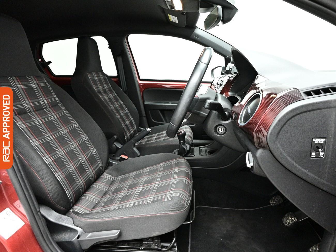 Volkswagen Up! view 11