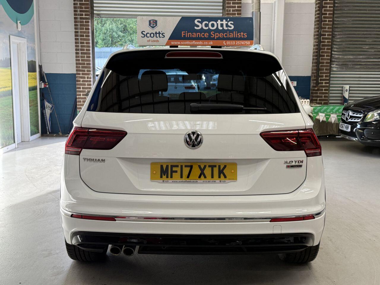 Volkswagen Tiguan view 6