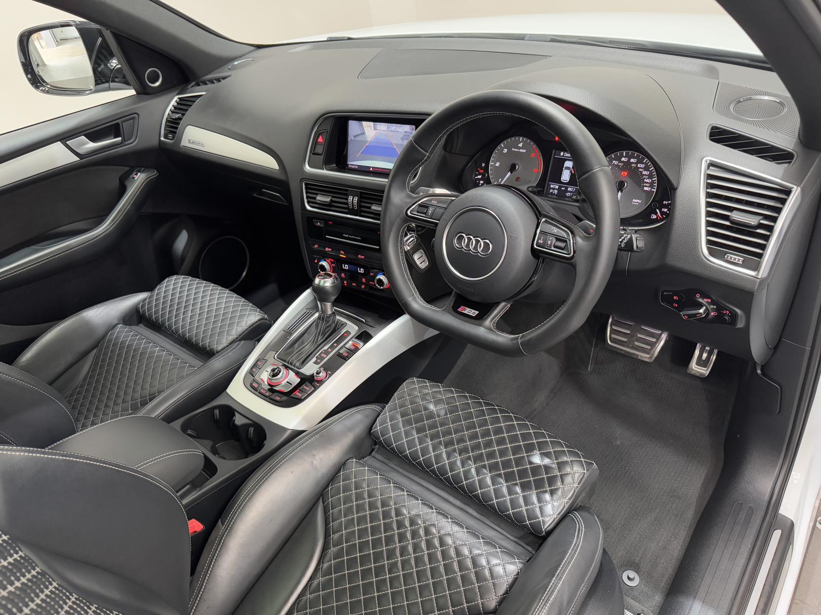 Audi SQ5 view 19