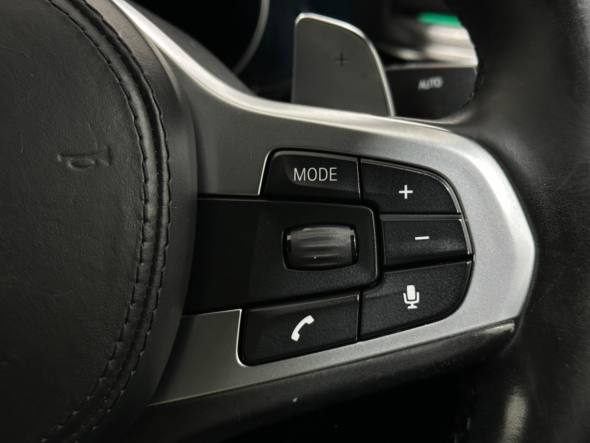 BMW 5 Series view 16
