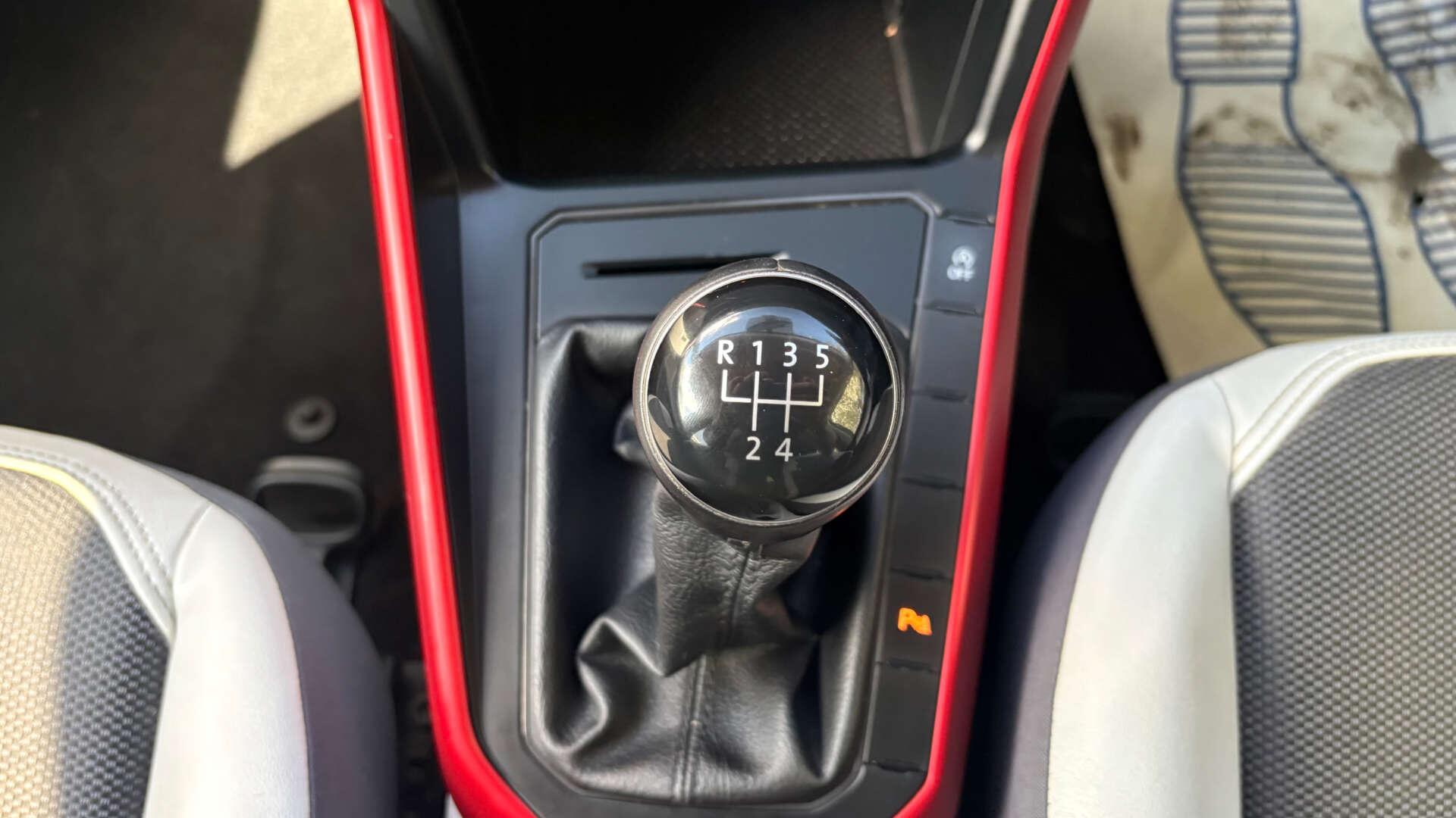 Volkswagen Polo view 30