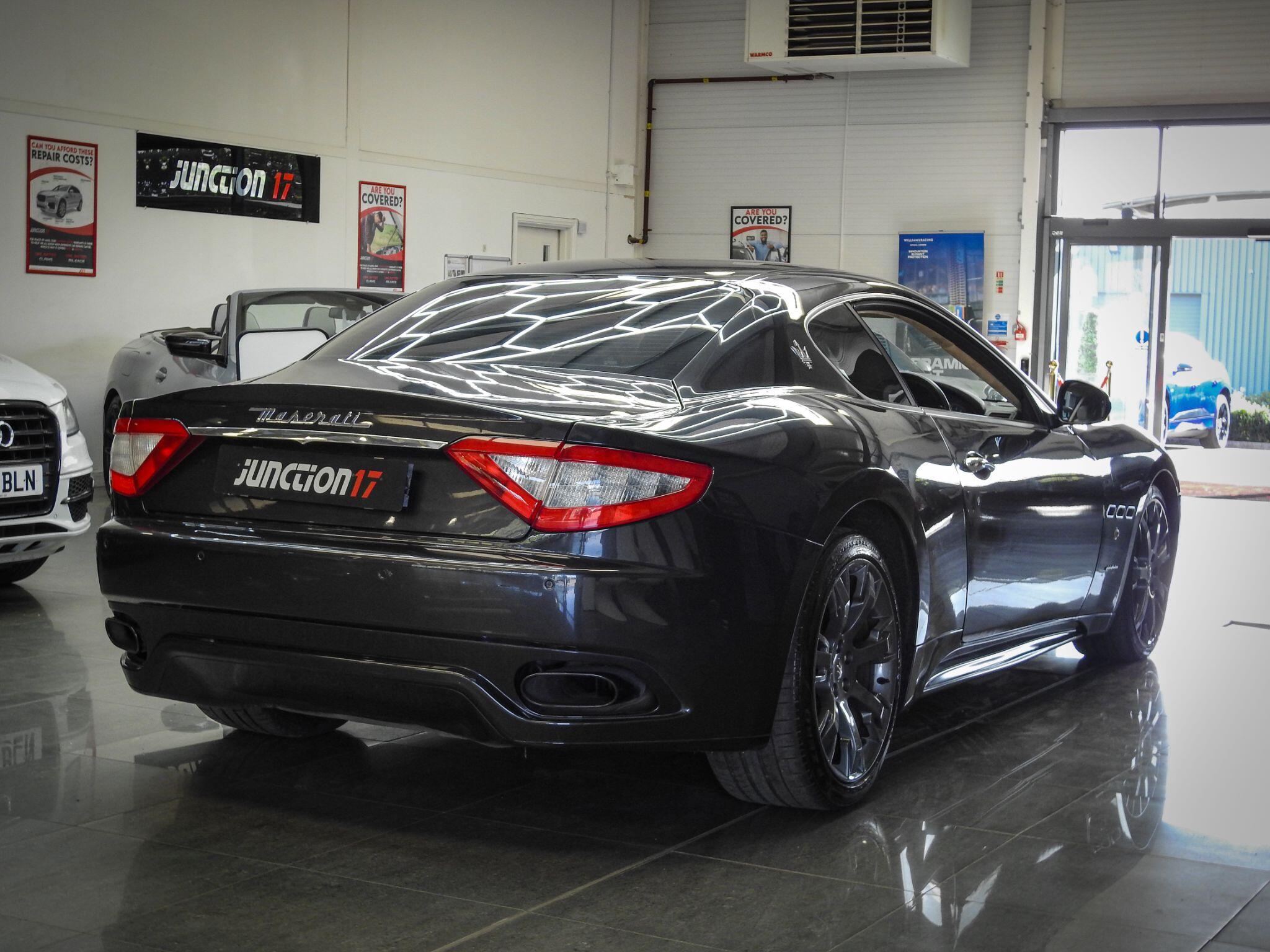 Maserati Granturismo view 17