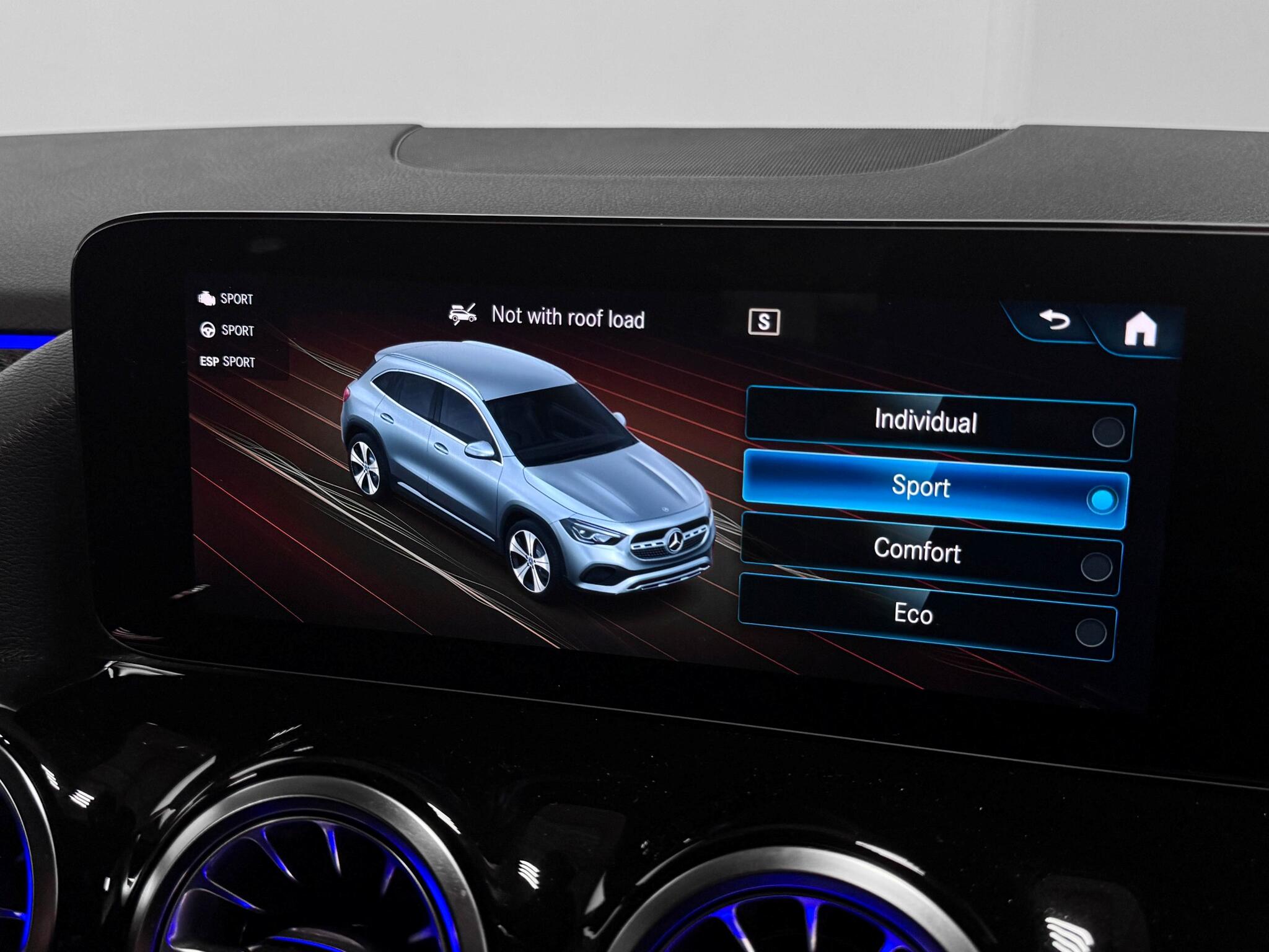 Mercedes-Benz Gla view 62