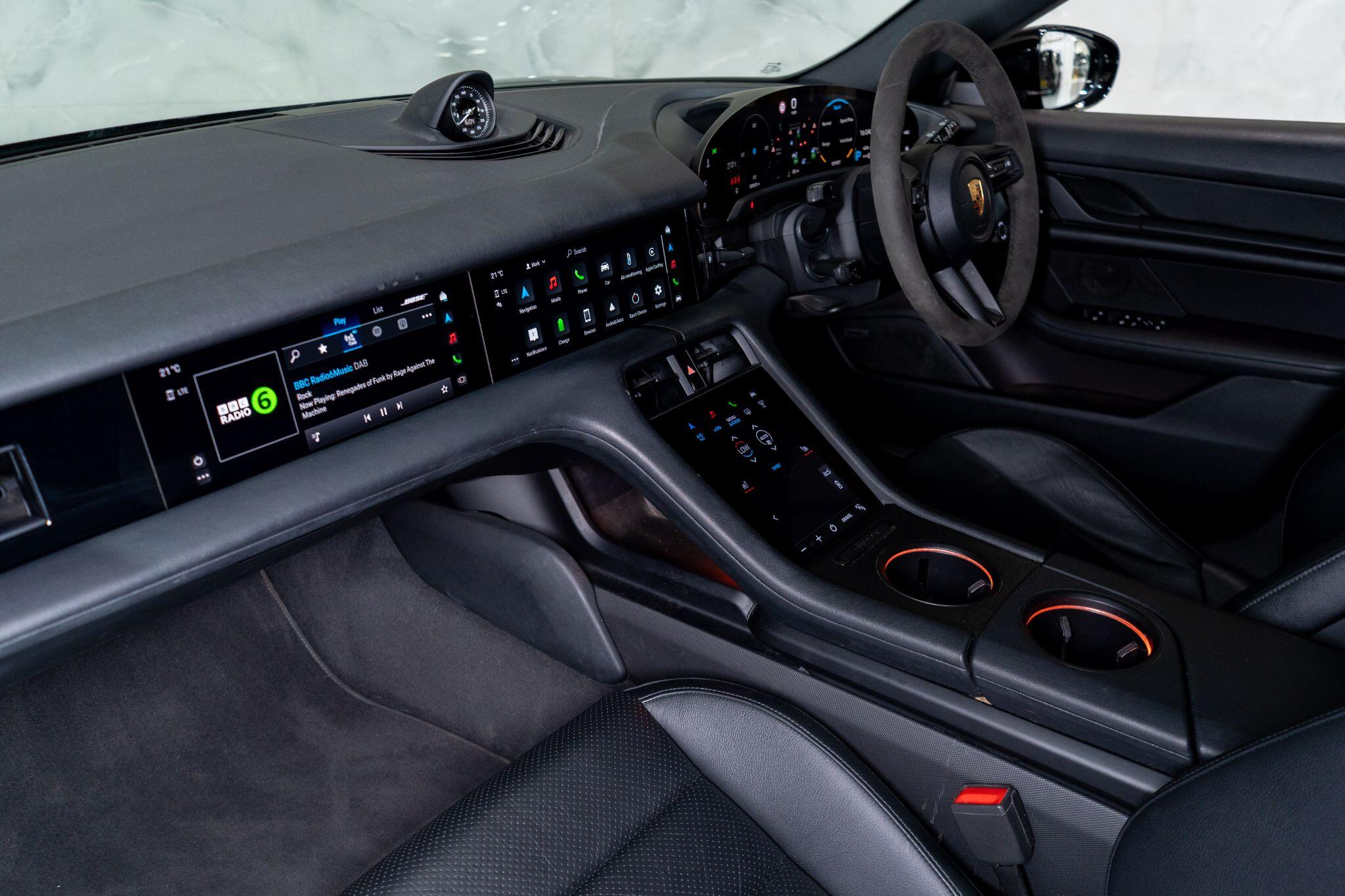 Porsche Taycan view 13