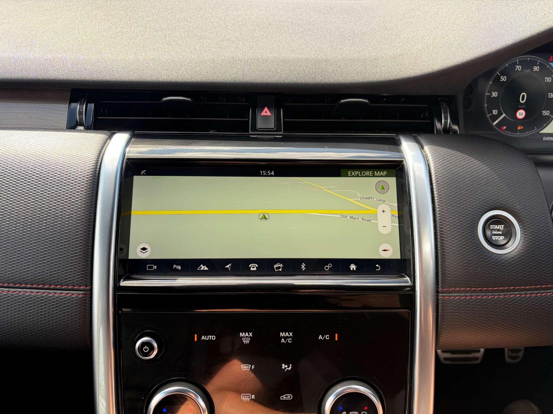 Land Rover Discovery Sport view 50