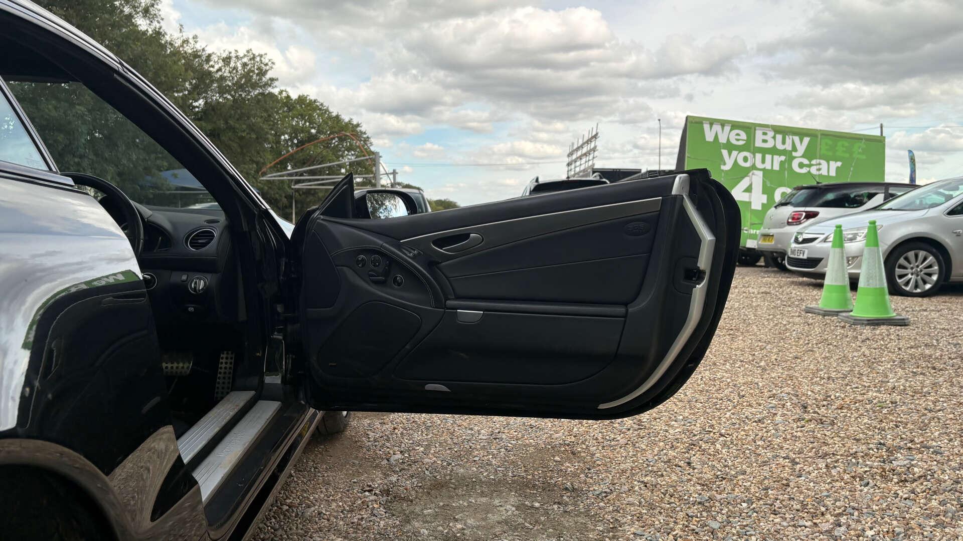 Mercedes-Benz SL view 48
