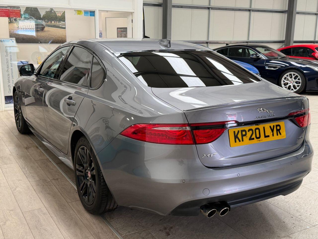 Jaguar XF view 29