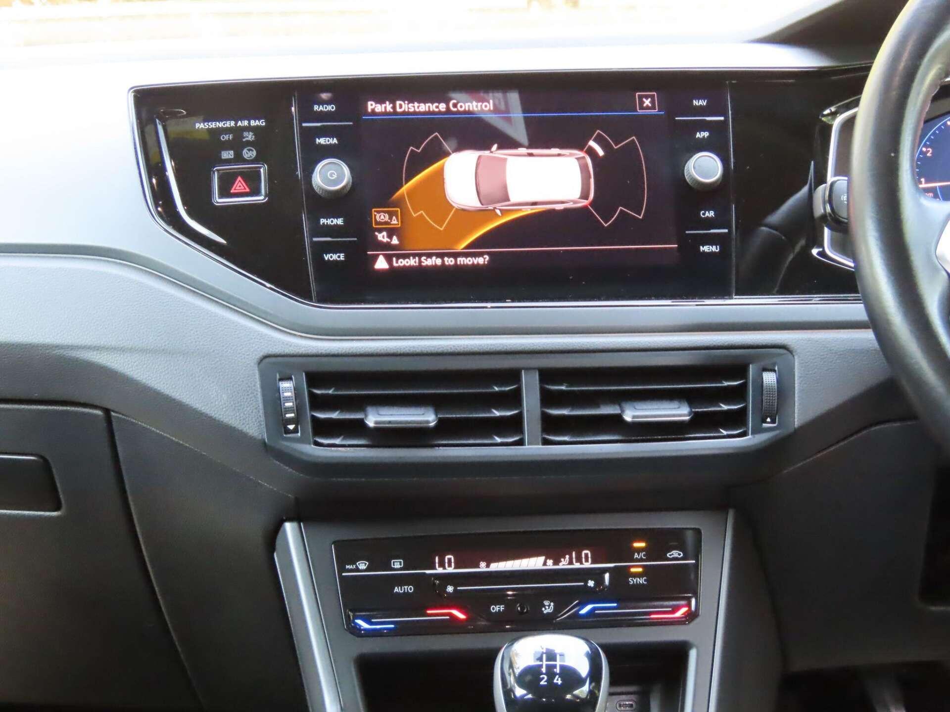 Volkswagen Polo view 10