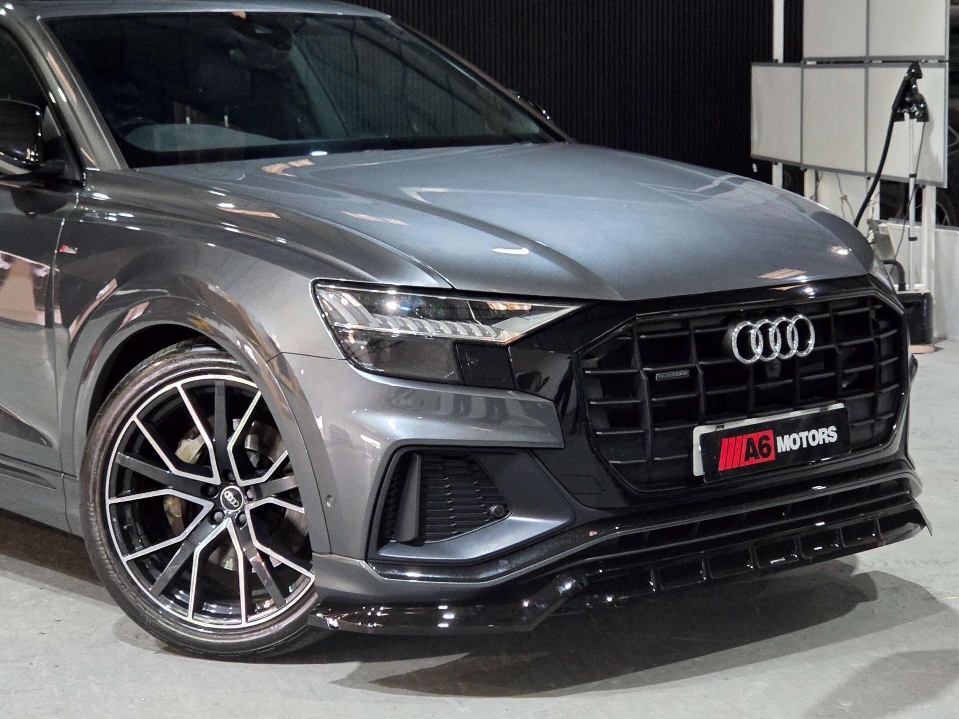 Audi Q8 view 49