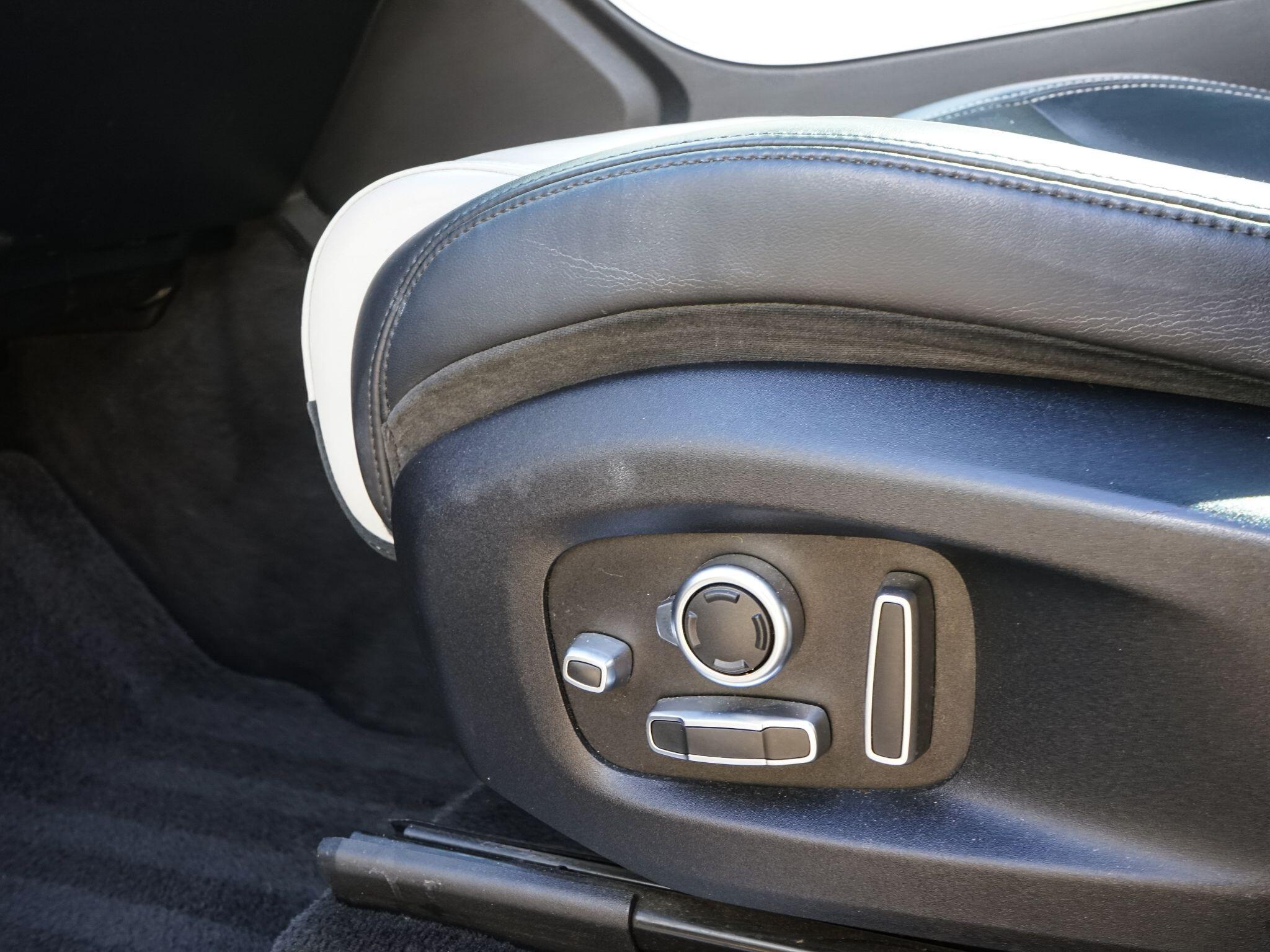 Land Rover Range Rover Sport view 22