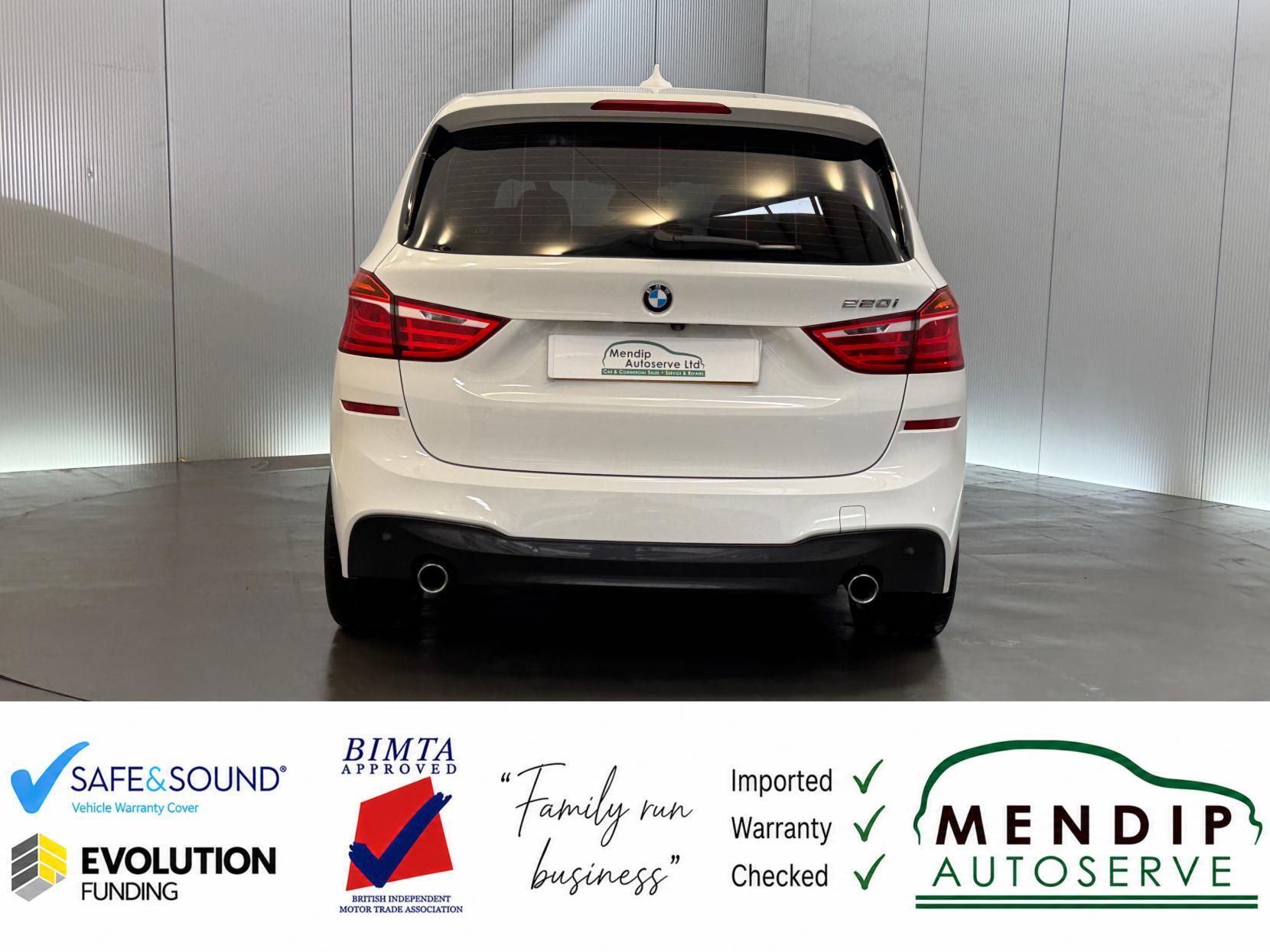 BMW 2 Series view 20