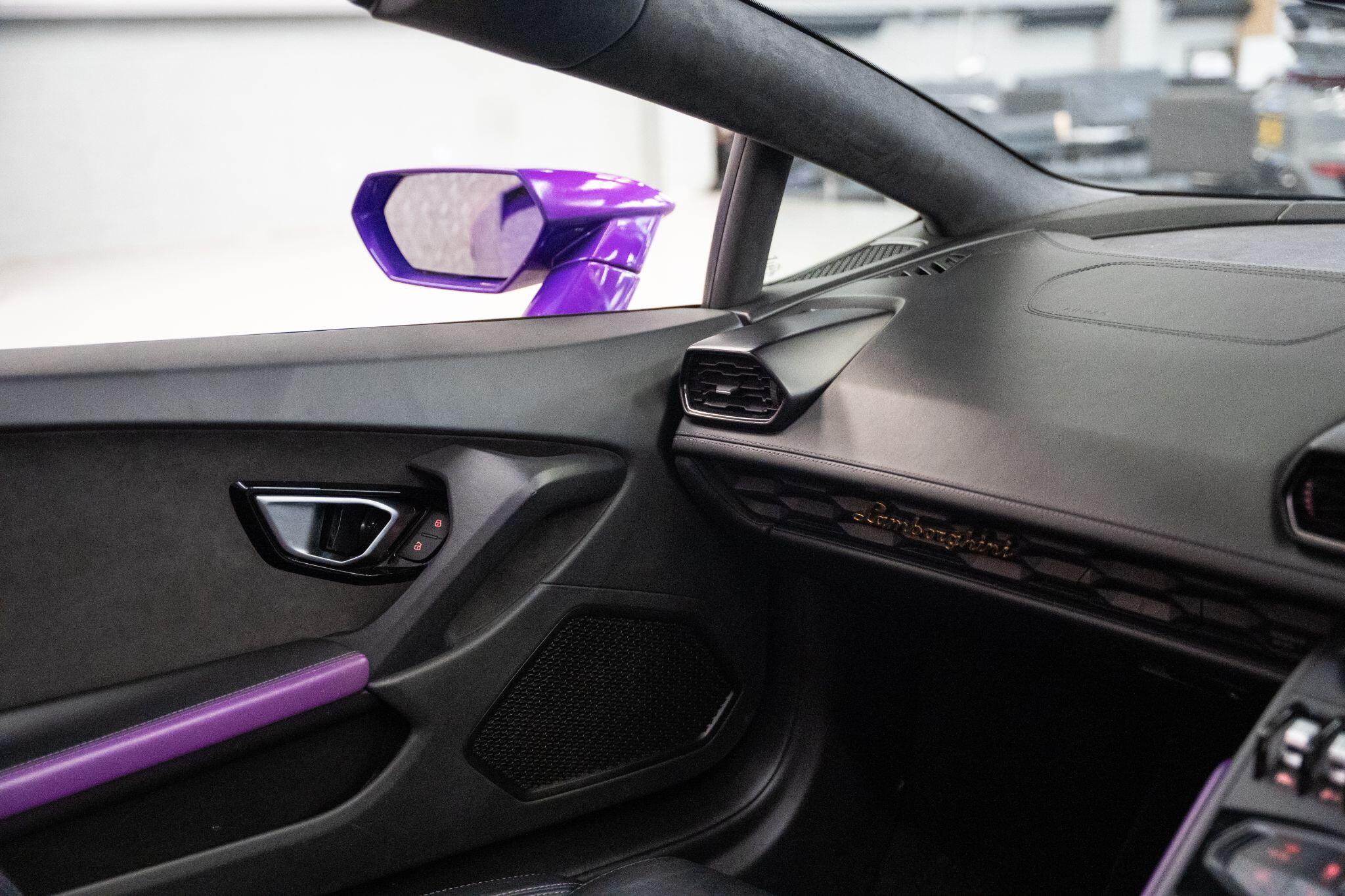 Lamborghini Huracan view 24