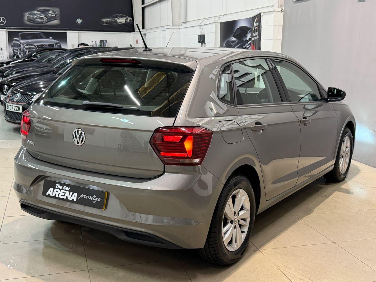 Volkswagen Polo view 6