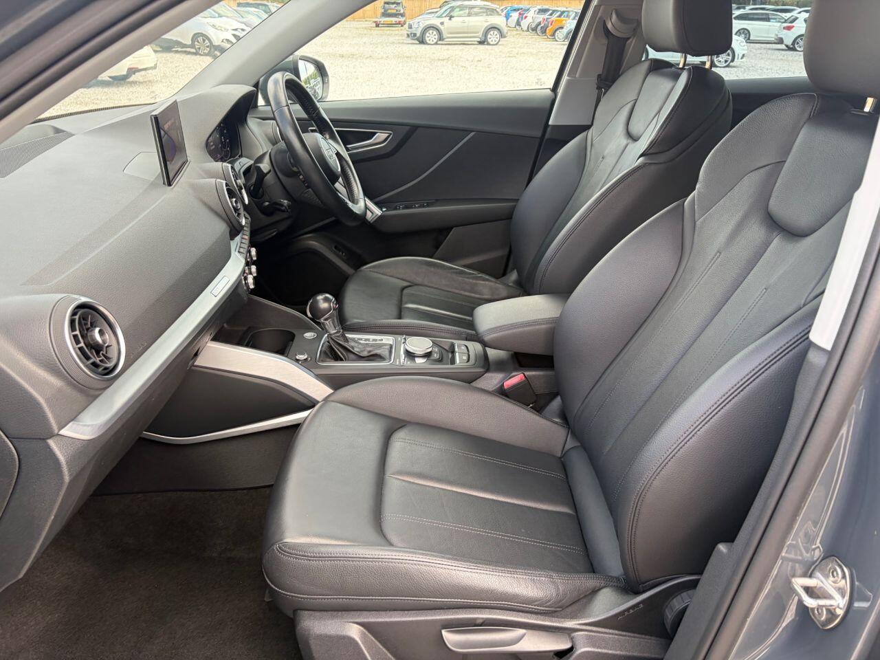 Audi Q2 view 21