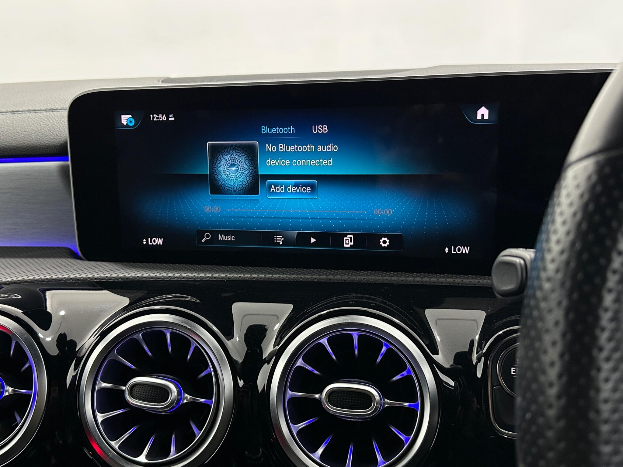 Mercedes-Benz Cla view 27