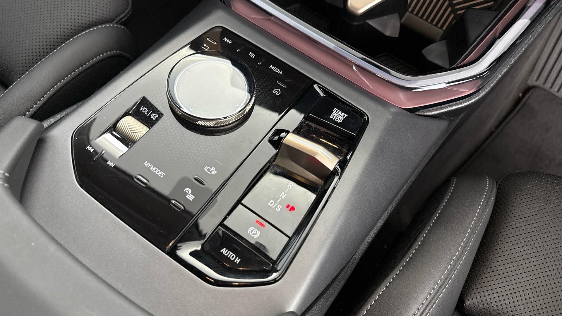BMW X3 view 10