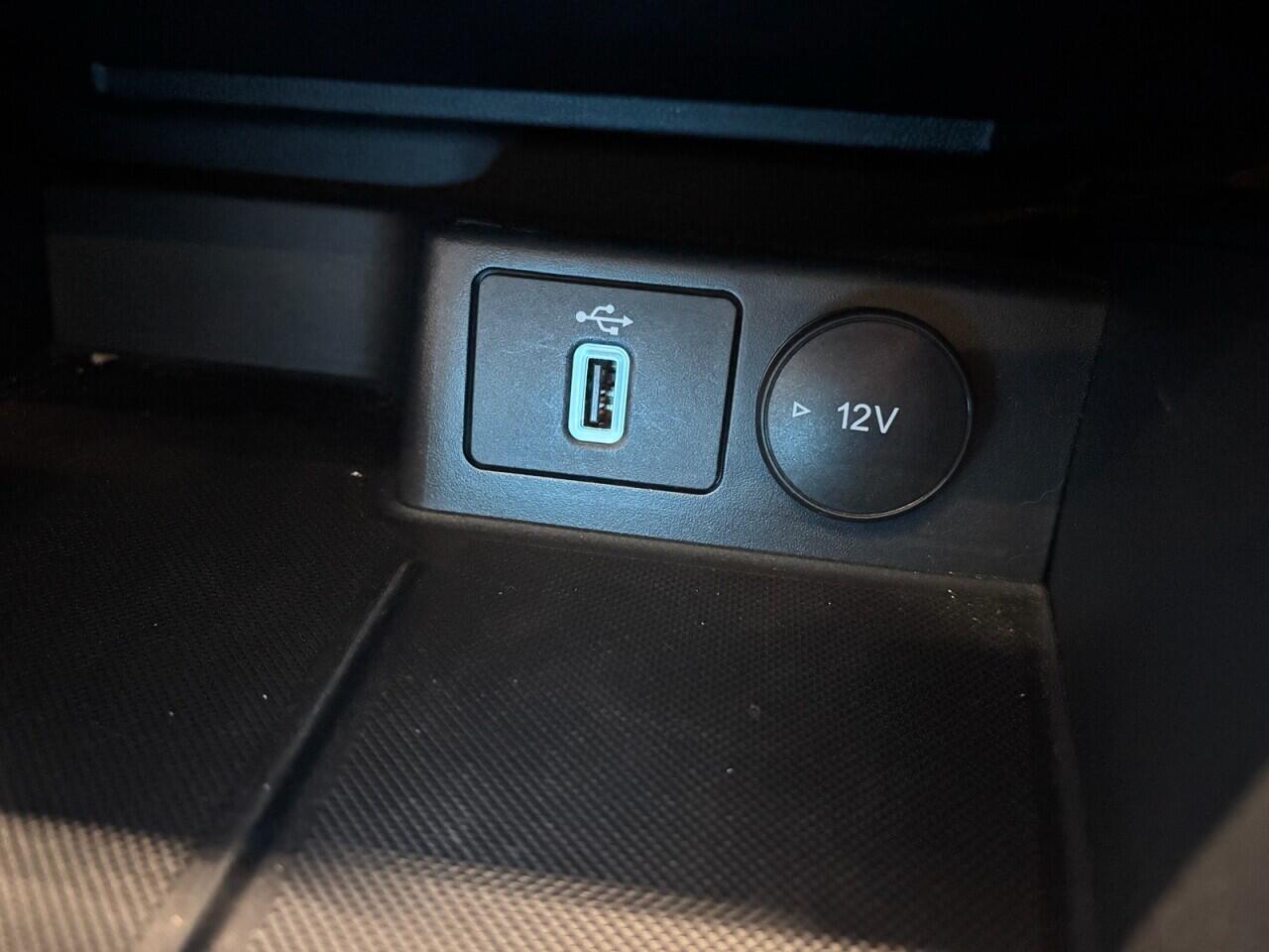 Ford Focus view 40