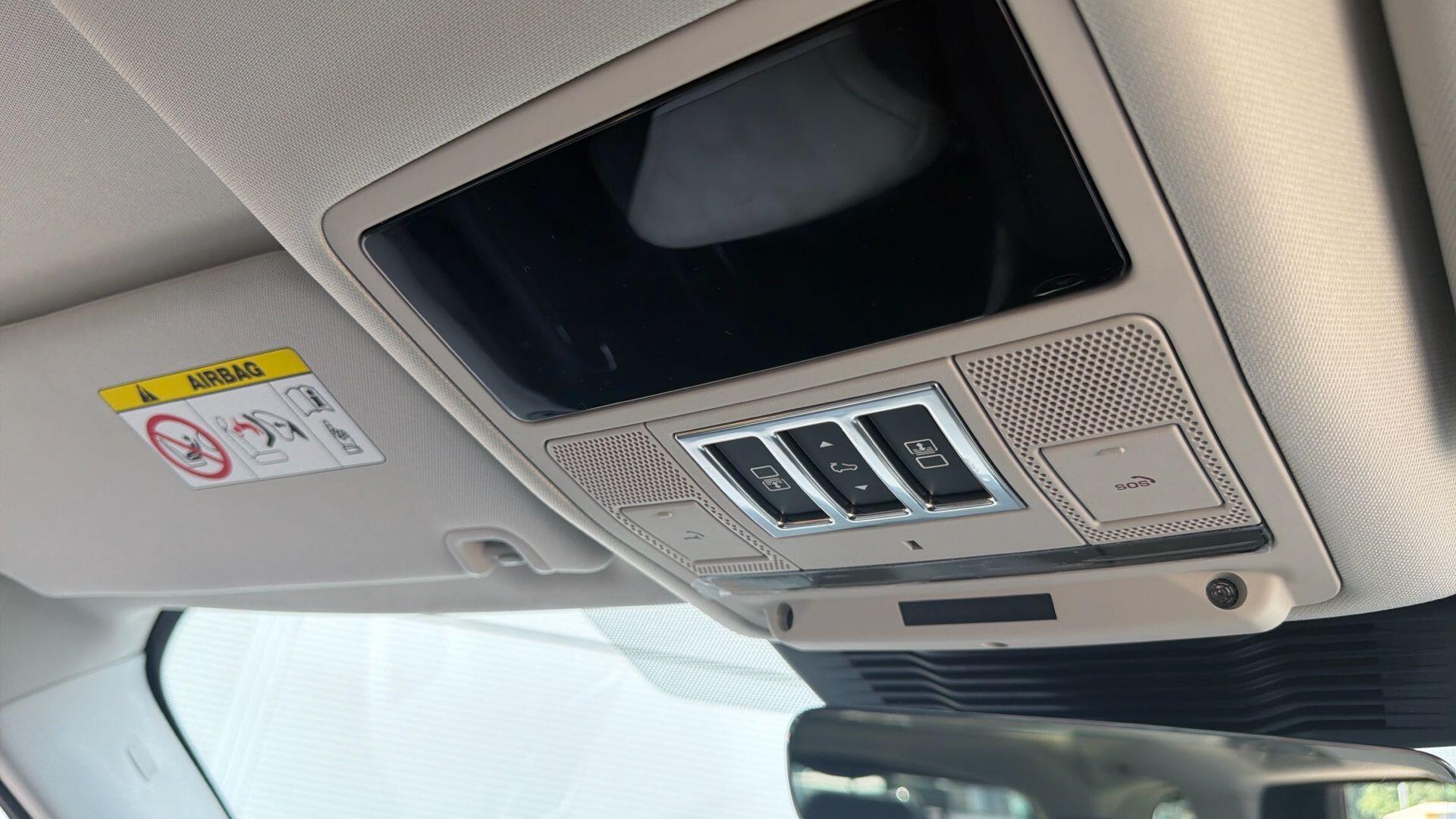 Land Rover Discovery view 44