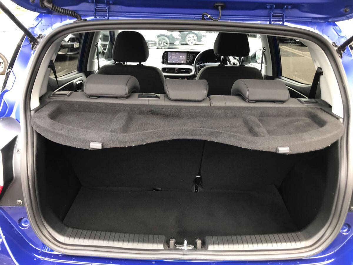 Hyundai I10 view 8