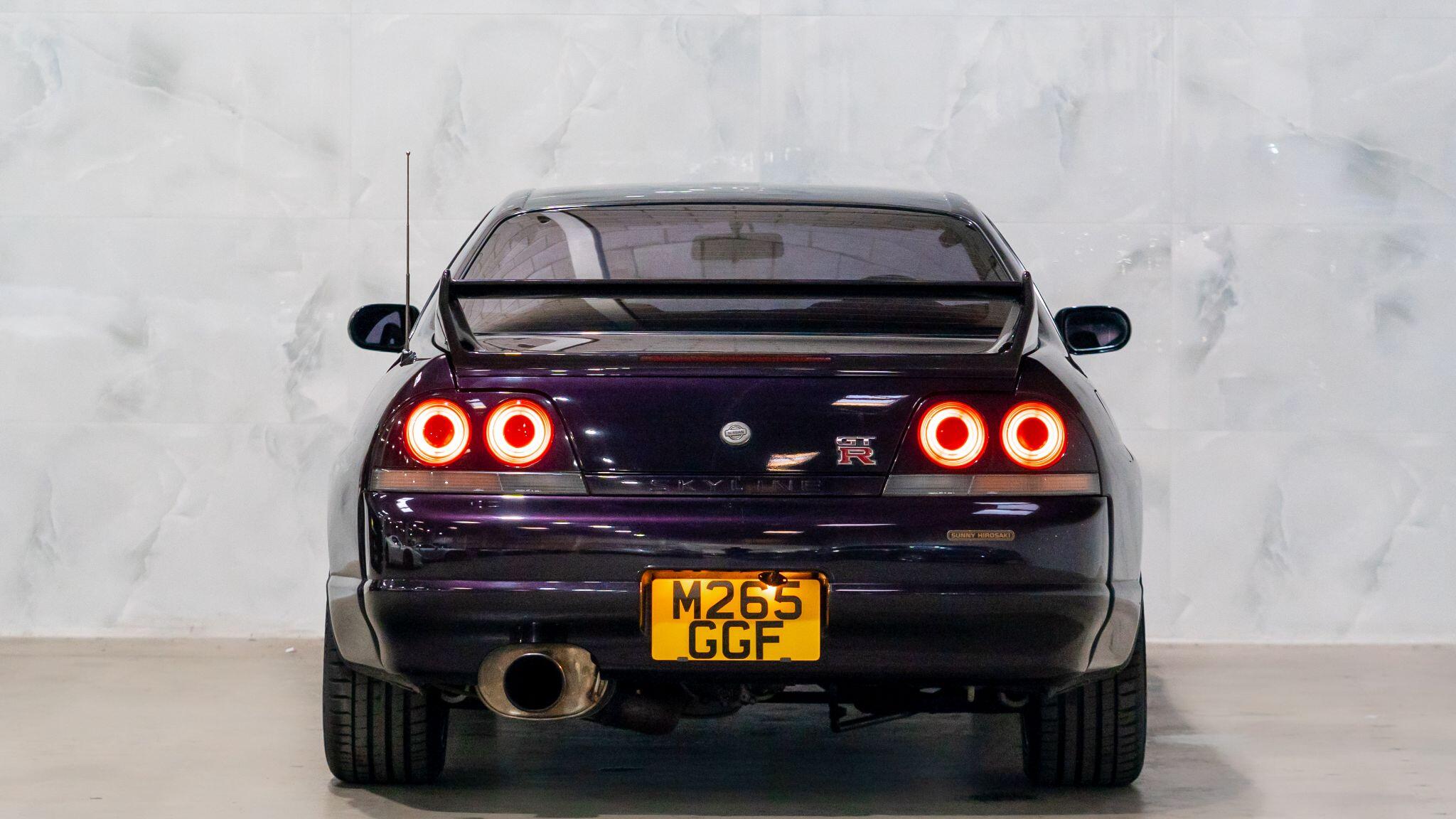 Nissan Skyline view 6