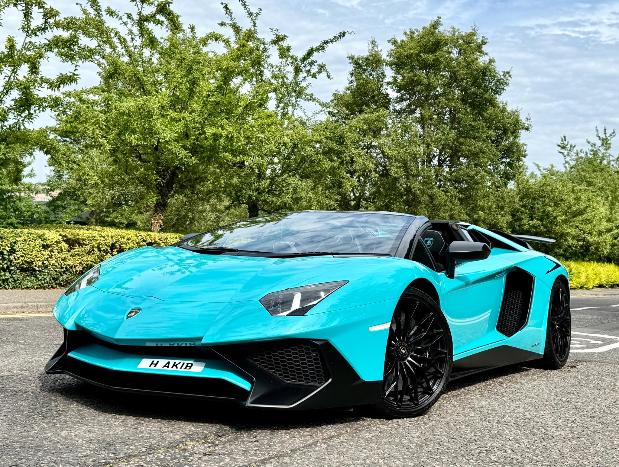 Lamborghini Aventador view 5