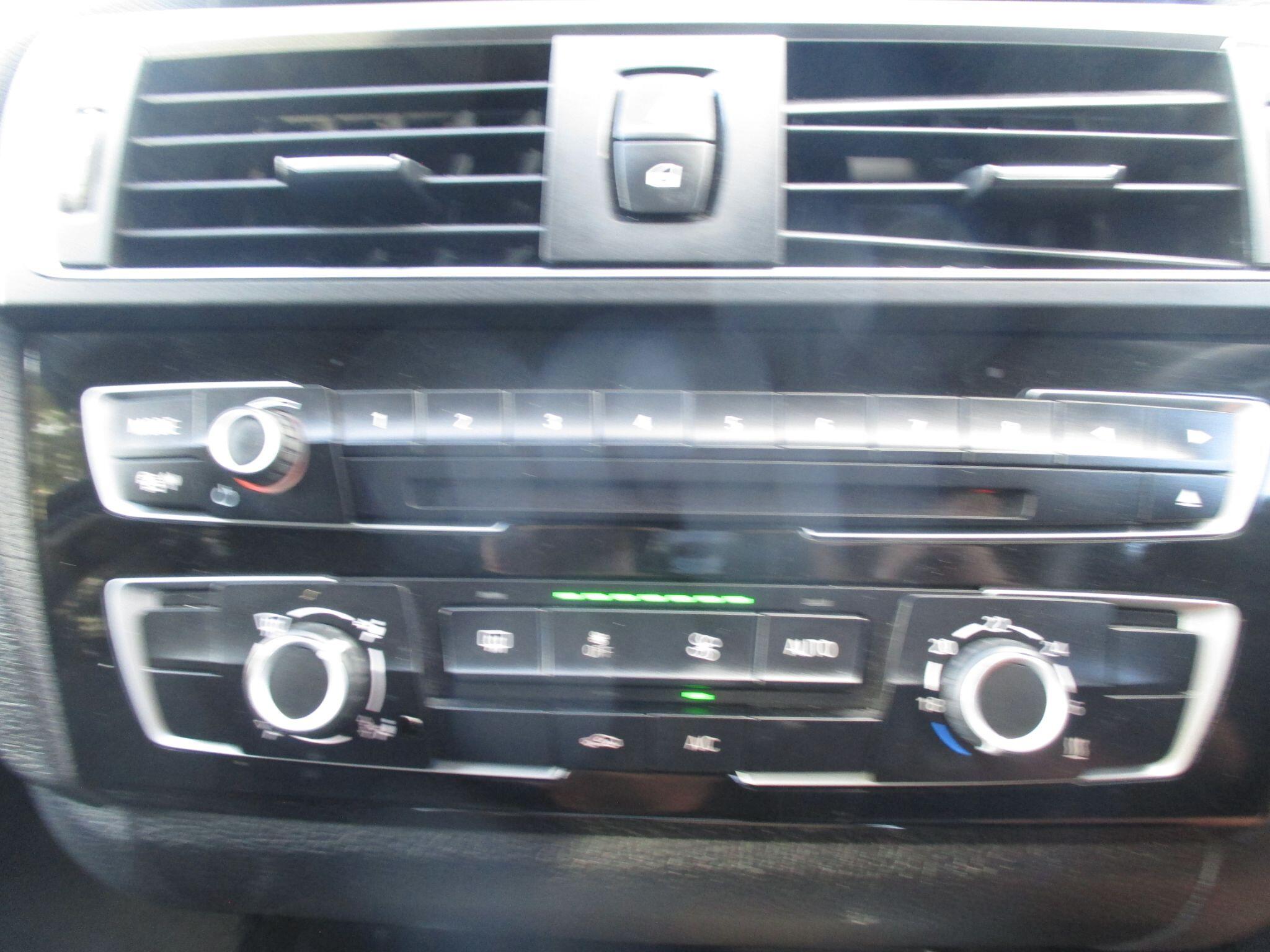 BMW 1 Series view 39