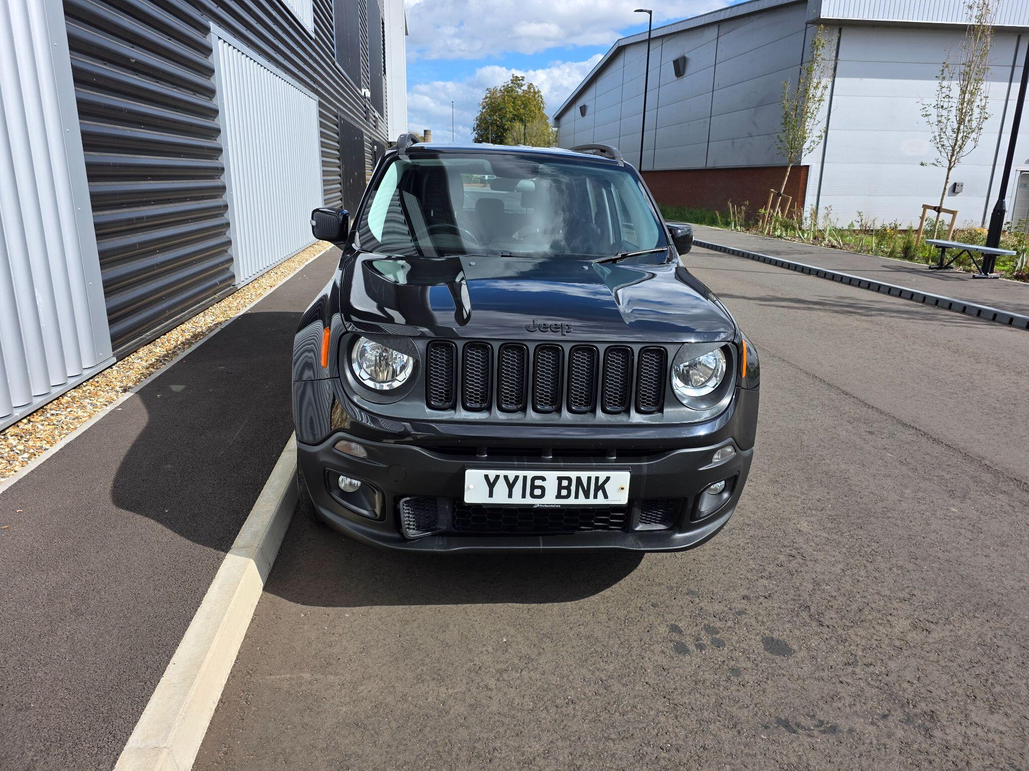 Jeep Renegade view 2