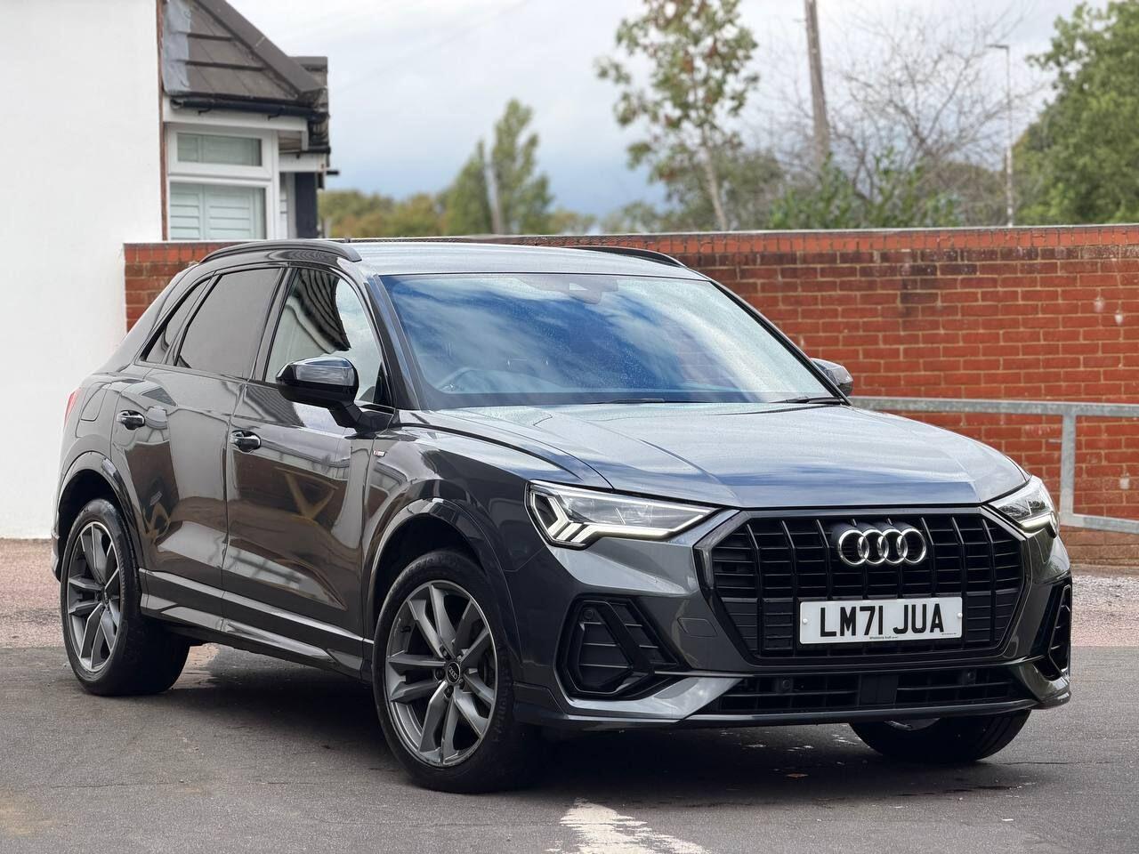 Audi Q3 view 56