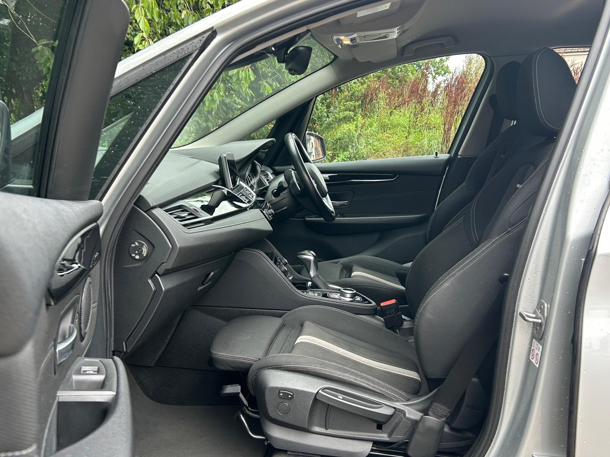 BMW 2 Series view 56
