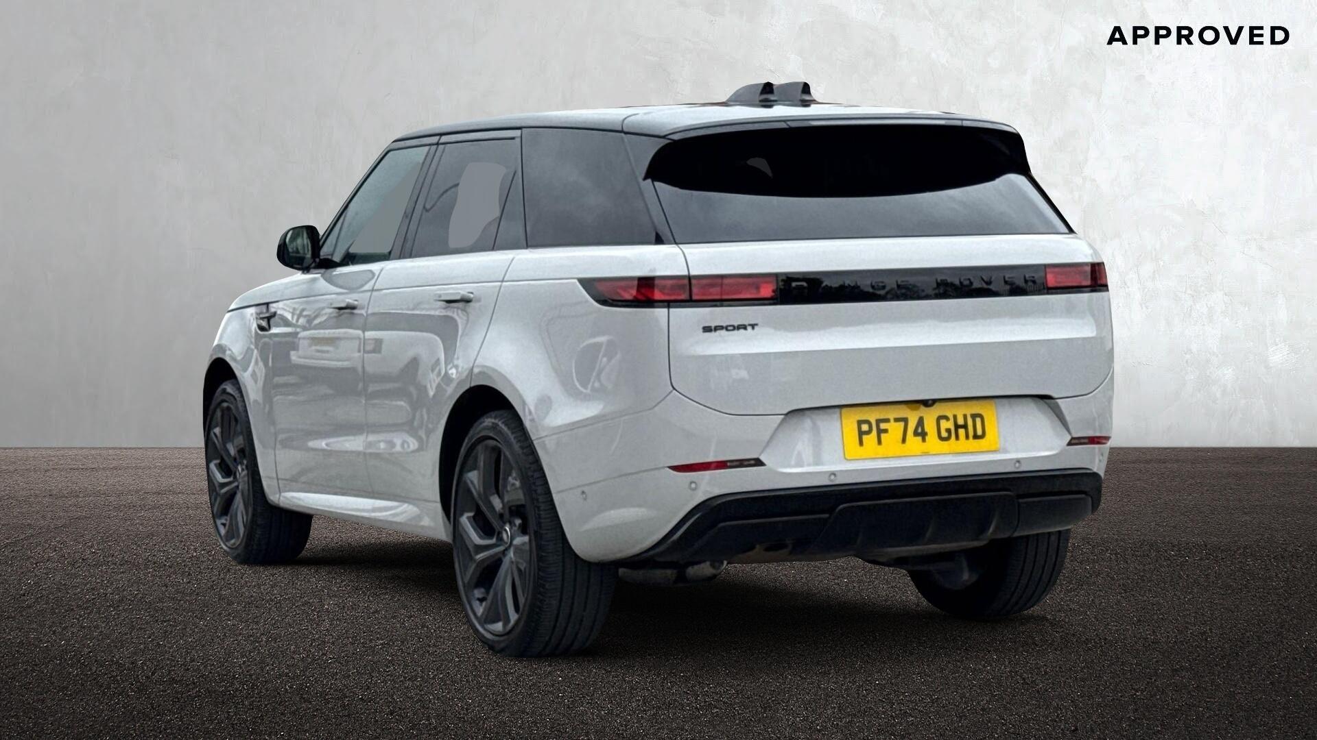 Land Rover Range Rover Sport view 2