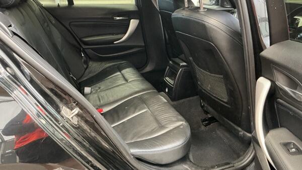 BMW 1 Series view 4